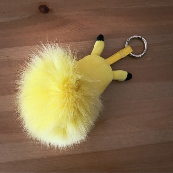 Pokemon pikachu pompom keyring - Picture 3 of 11